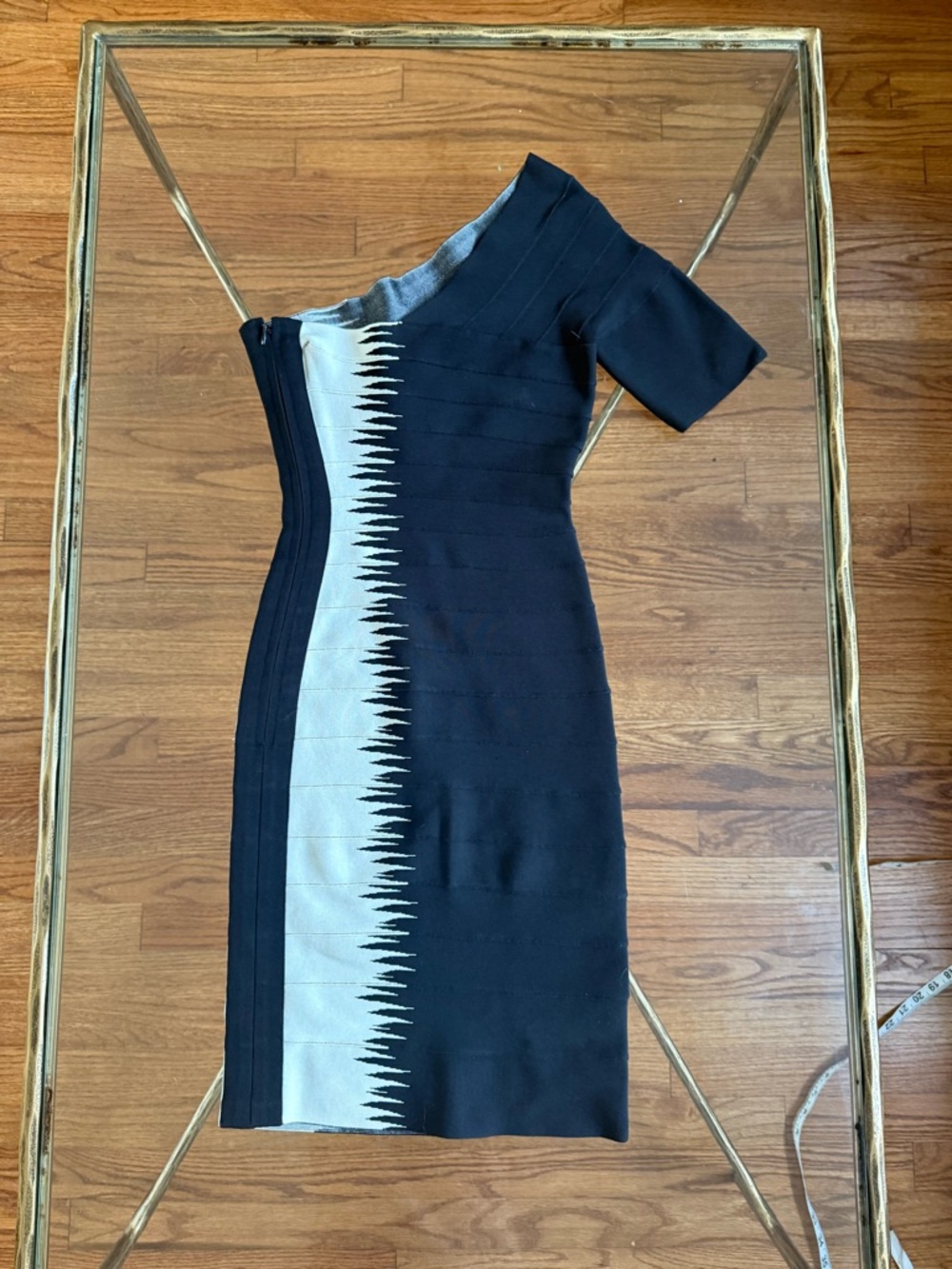 Herve Leger Cintia Bandage Dress Black & White One-Shoulder Sz XS - Picture 3 of 13